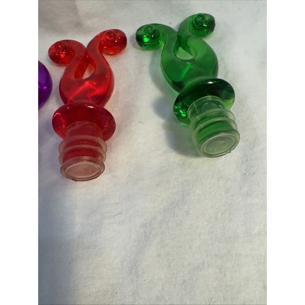 Set of 4 Vintage Acrylic Lucite Swirl Whimsical Bottle‎ Wine Liquor Stoppers